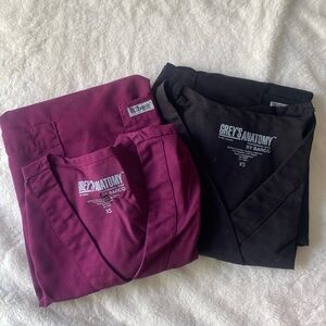 Scrub tops (Grey’s Anatomy) xs maroon and black